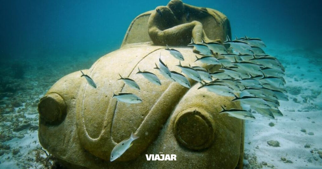 El museo submarino que solo se puede visitar buceando (MUSA, Cancún)