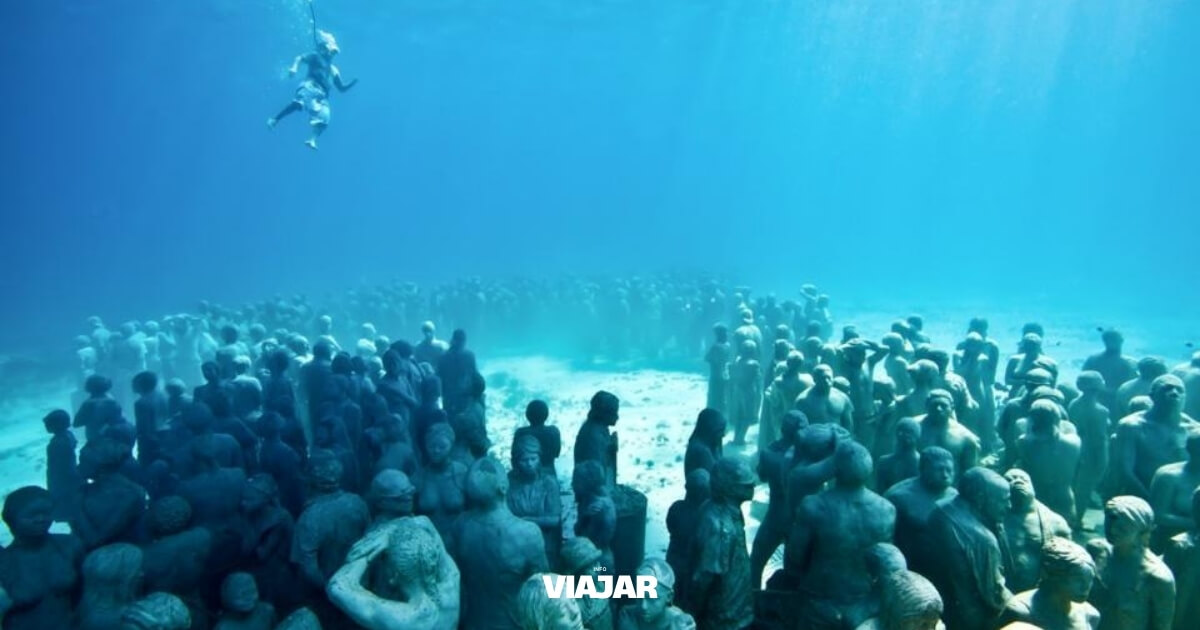 El museo submarino que solo se puede visitar buceando (MUSA, Cancún)