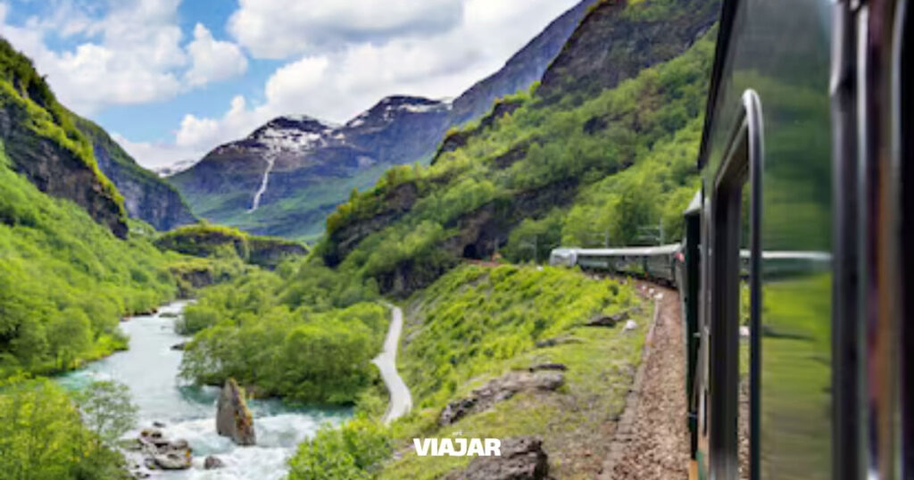 La ruta en tren más bonita de Noruega: Fiordos, cascadas y montañas en un solo trayecto